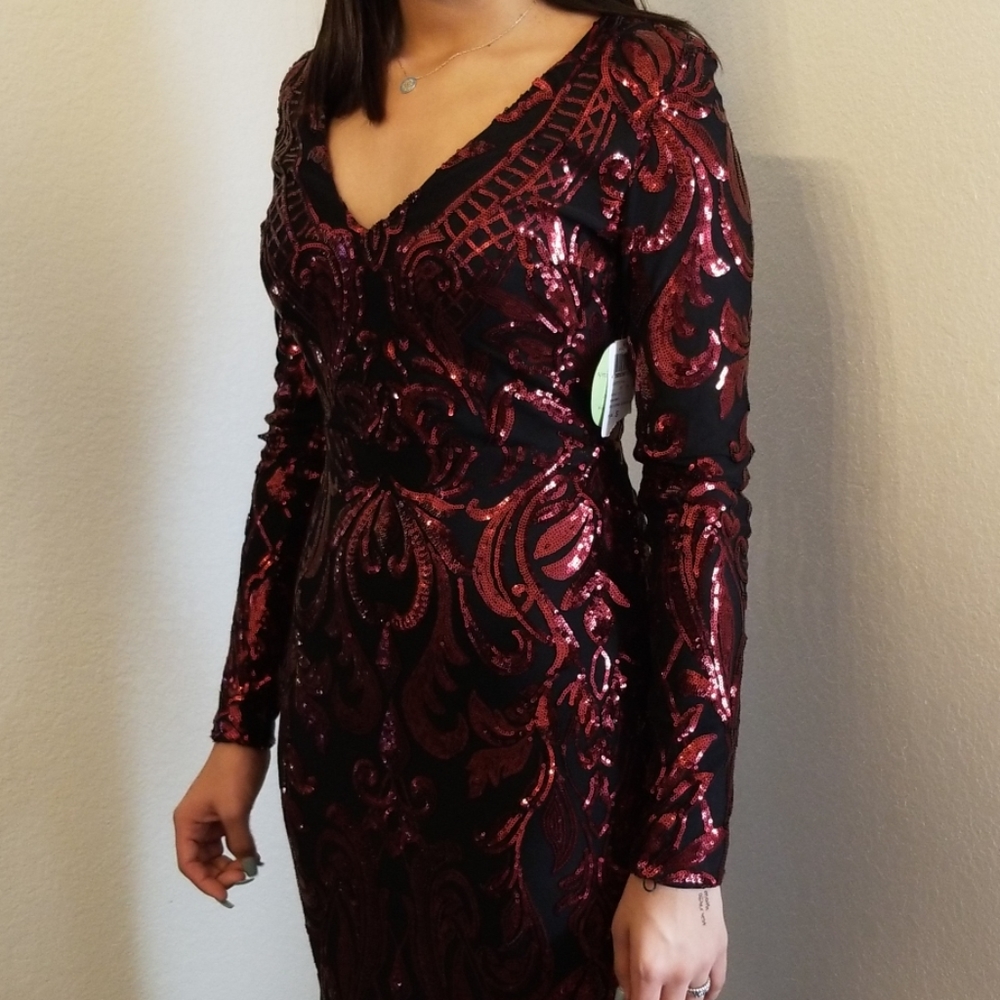 Sequince formal gown